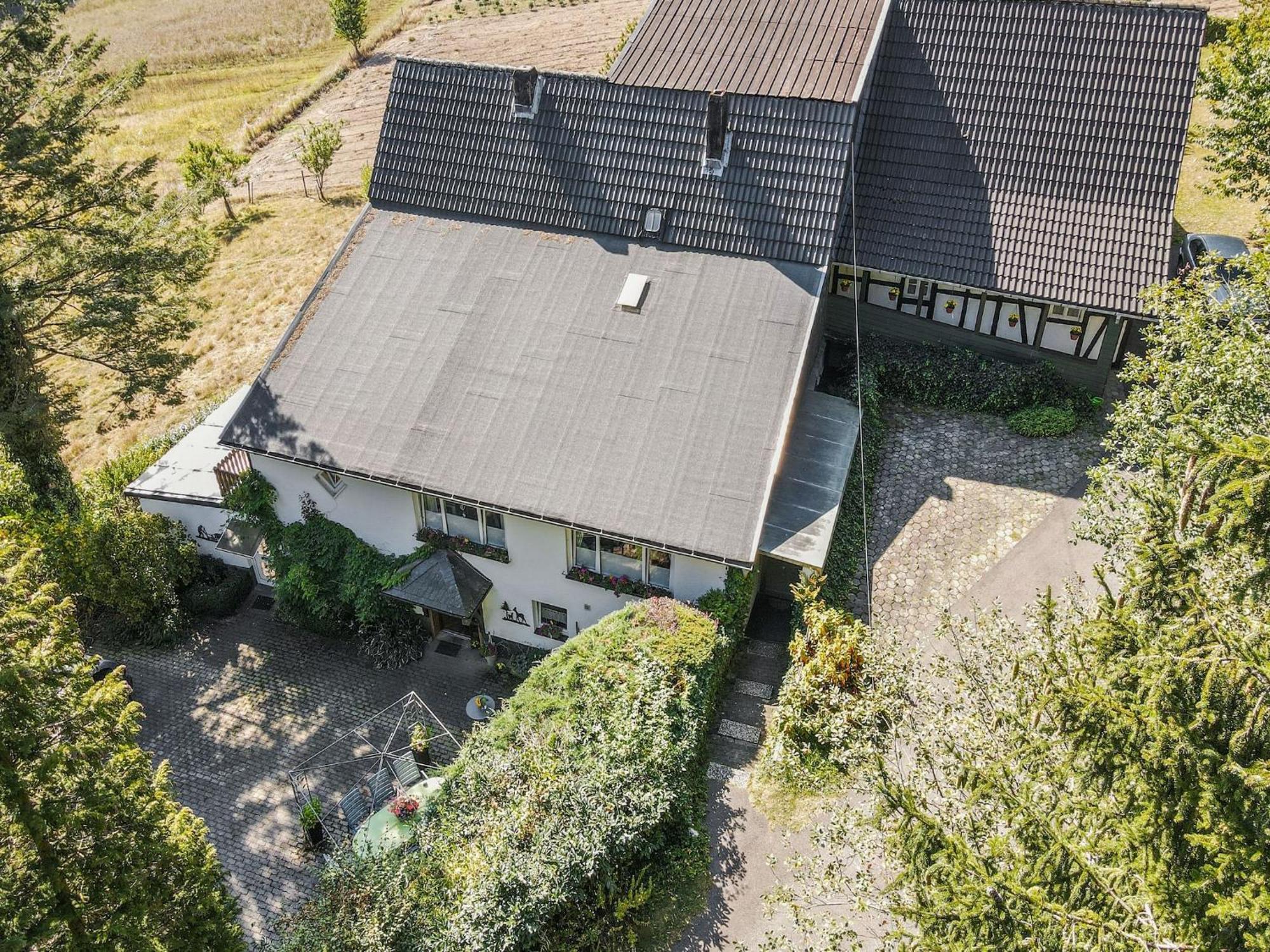 Cosy Apartment In Menkhausen Near The Ski Area シュマレンベルク エクステリア 写真