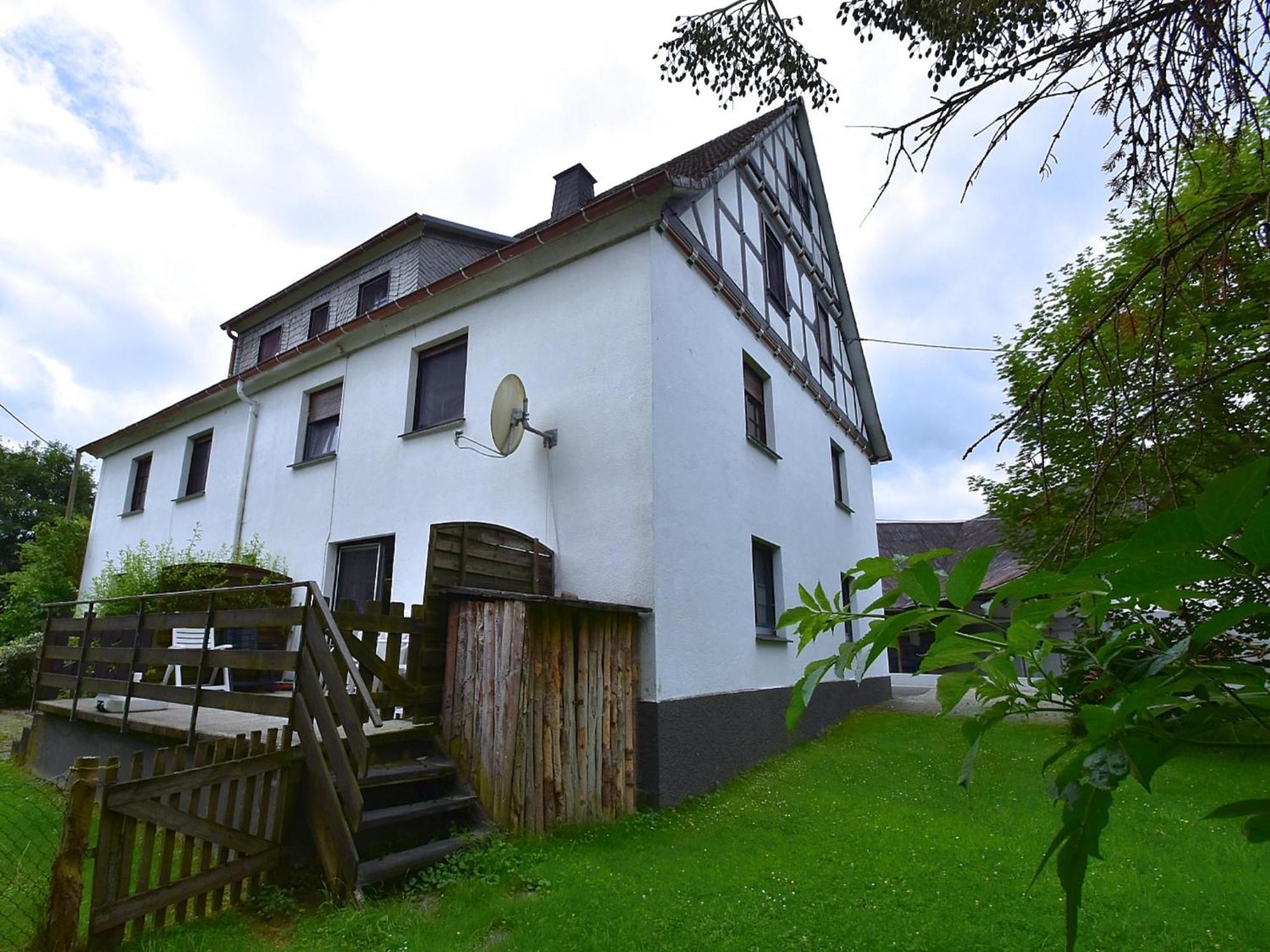 Cosy Apartment In Menkhausen Near The Ski Area シュマレンベルク エクステリア 写真