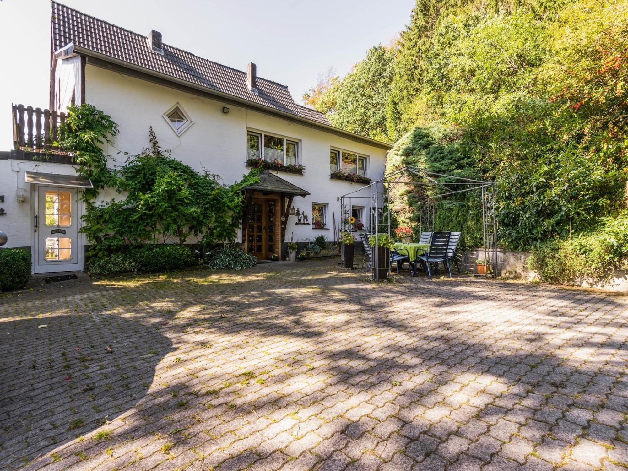 Cosy Apartment In Menkhausen Near The Ski Area シュマレンベルク エクステリア 写真